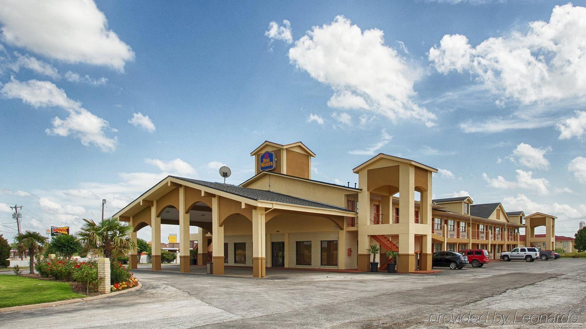 Baymont By Wyndham Terrell Exterior foto